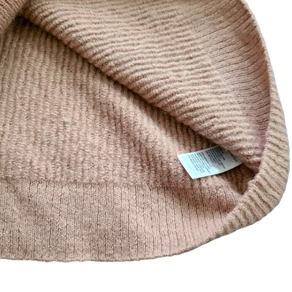 (Pre-loved) Tommy Hilifger Wool Turtleneck Sweater - Picture 8 of 9